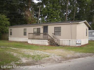 Main picture of Pinewood Mobile Home Community