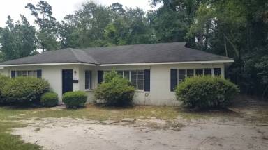 Main picture of 2301B Dukes Ave