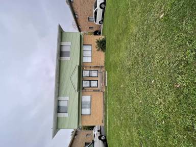 Main picture of 27280 Tungsten Rd