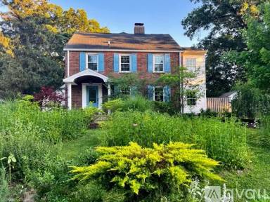 Main picture of 333 Forest Hill Dr