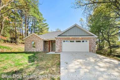Main picture of 298 N Centennial Ave