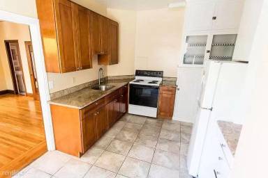 Main picture of 2505 Virginia St