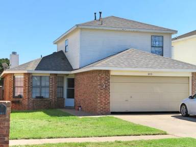Main picture of 207 Fulton Ave