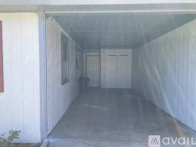 Main picture of 2939 Moffett Ave