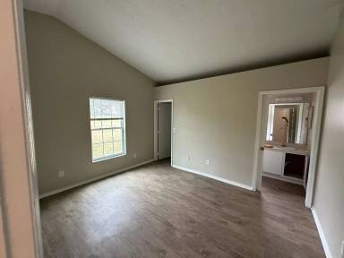 Main picture of 2019 Spruce Ridge Dr
