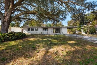 Main picture of 141 Vanderbilt Rd