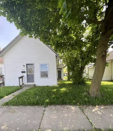 Main picture of 120 N Vine St