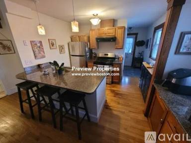 Main picture of 61 Poplar St