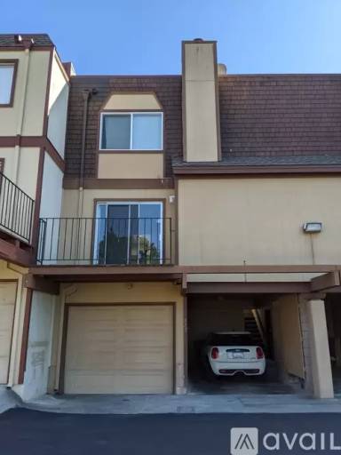 Main picture of 828 Ridge Ct