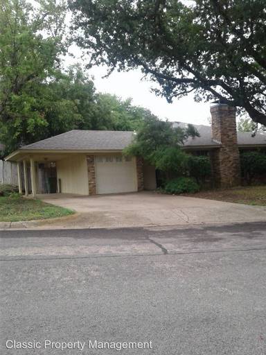 Main picture of 623 Overlook Ct