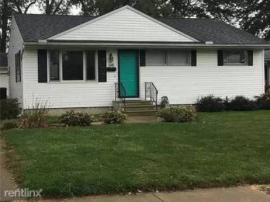 Main picture of 689 Lucille Dr