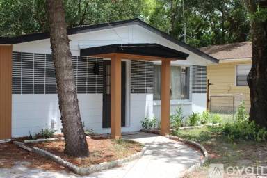 Main picture of 8705 N Highland Ave