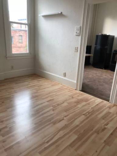 Main picture of 126 Waterman St