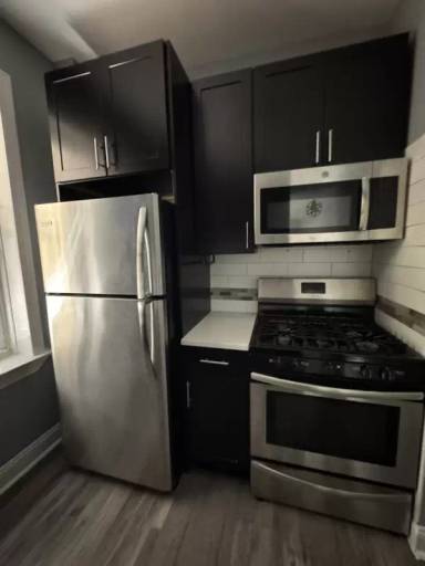 Main picture of 662 Avenue A