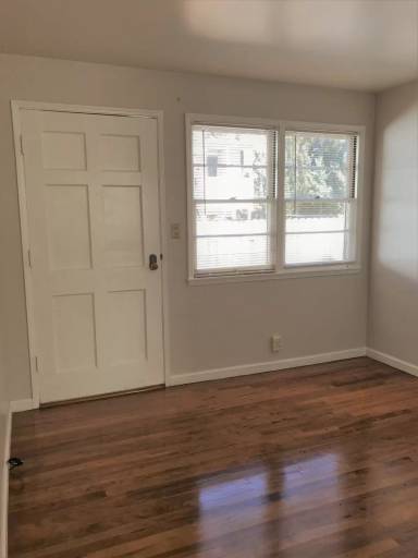 Main picture of 120 Saint Lawrence Ave