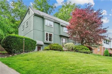 Main picture of 471 Manordale Rd