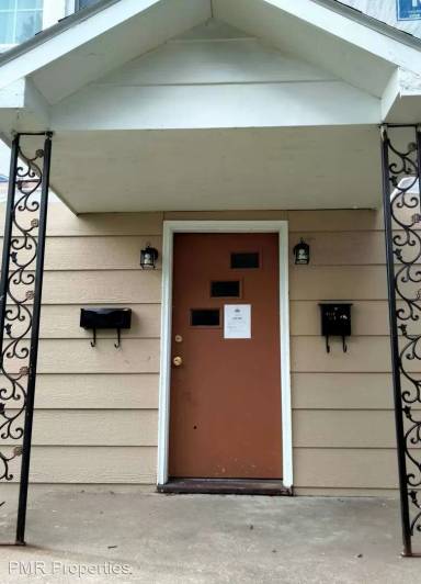 Main picture of 2716 Patee St