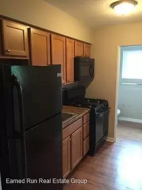 Main picture of 457 N Wolf Rd