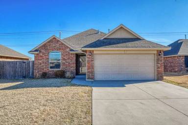 Main picture of 1004 Ridgeway Dr