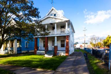 Main picture of 4118 E 64th St