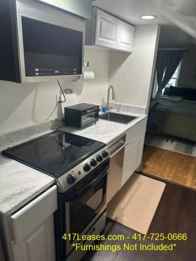 Main picture of 5476 S Daniel St