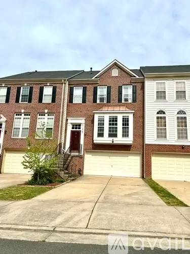 Main picture of 15842 Bobolink Dr