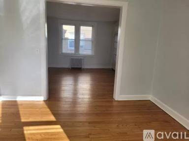 Main picture of 1611 Hampton Blvd