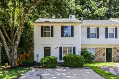 Main picture of 3523 Kennesaw Station Dr NW