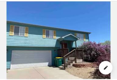 Main picture of 2901 Park View Dr