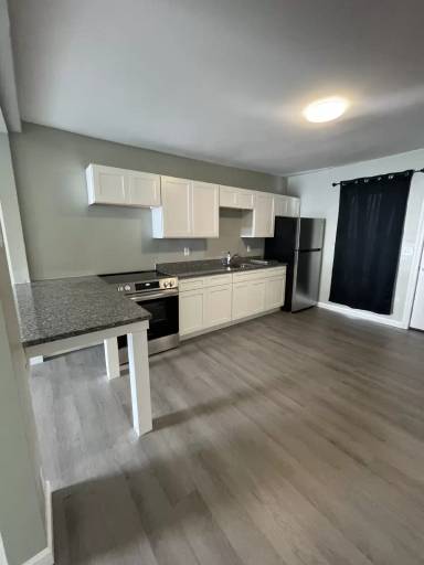 Main picture of 473 N Front St