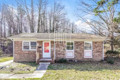 Main picture of 4930 Rumley Cir