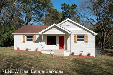 Main picture of 1037 Highland Cir