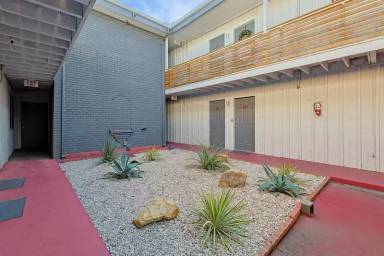 Main picture of 2701 Hemphill St