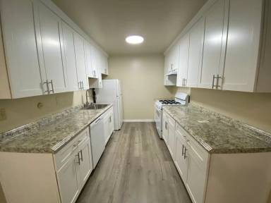 Main picture of 443 87th St