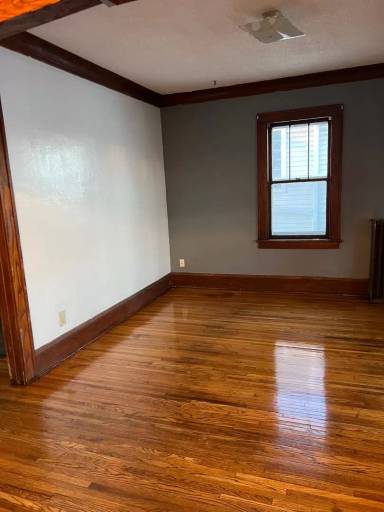 Main picture of 613-615 Snelling Ave N