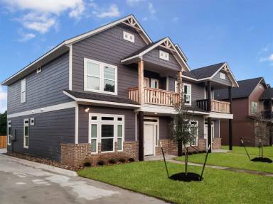 Main picture of 902 Montclair Ave