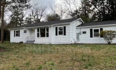 Main picture of 5623 Lawrence Rd
