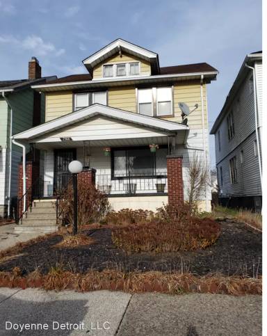 Main picture of 2366 Highland St