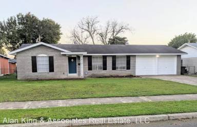 Main picture of 5042 Hershey Dr
