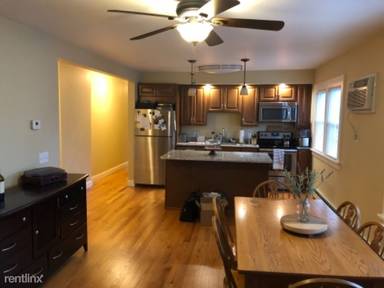Main picture of 902 Tulip St