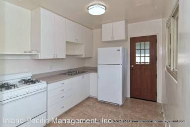 Main picture of 1633 E Maple Ave