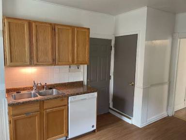 Main picture of 1510 Washington St NE