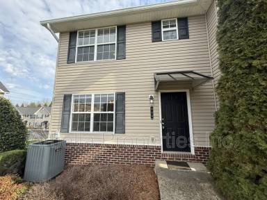 Main picture of Briar Creek Village