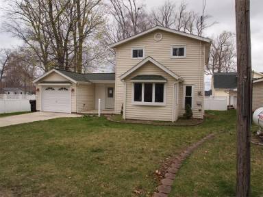Main picture of 2408 Spruce Dr