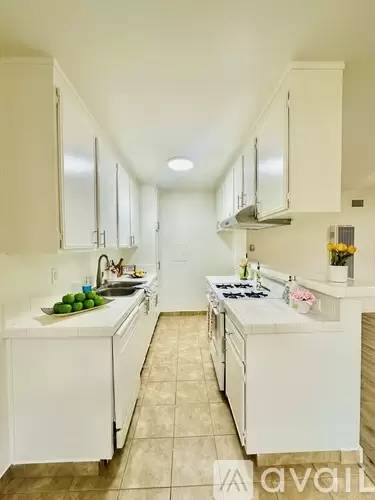 Main picture of 732 W Imperial Ave