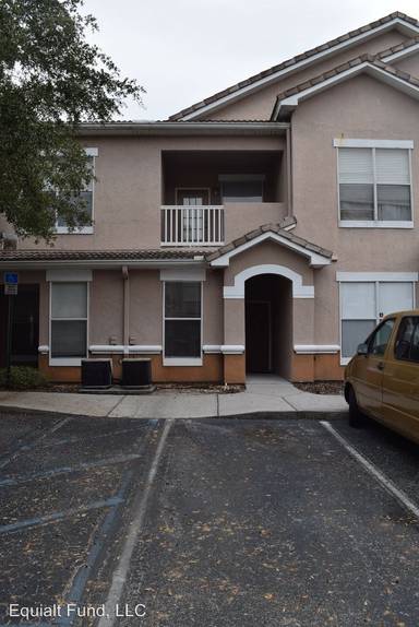 Main picture of Villas At Cross Creek