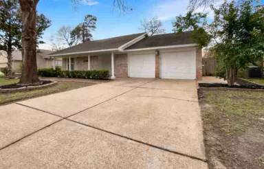 Main picture of 16230 Deer Lick Dr