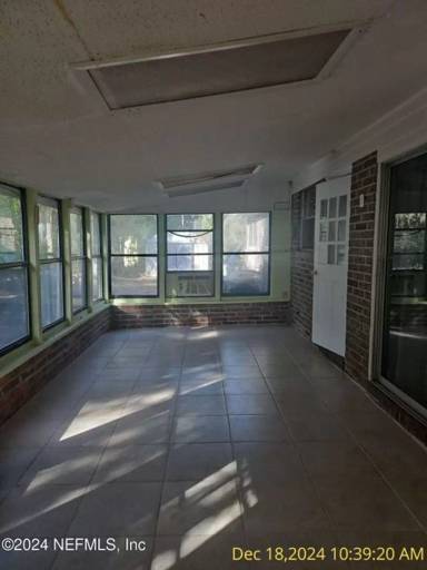 Main picture of 2907 Marion Ct E