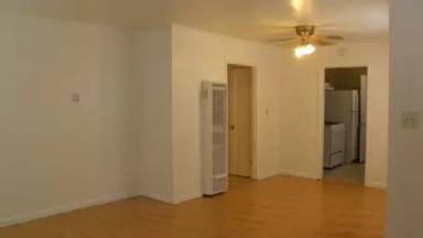 Main picture of 403 Darien Ave