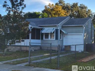 Main picture of 3721 17th St N